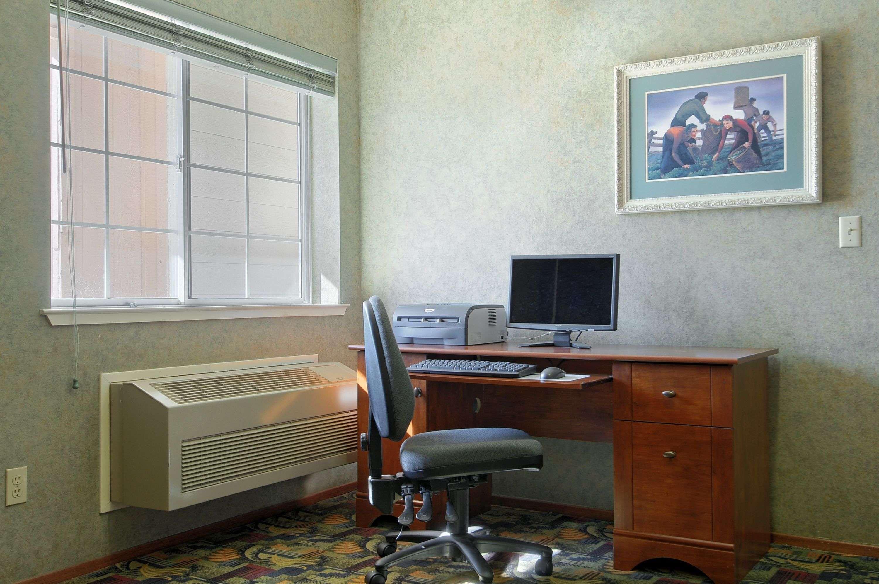 Howard Johnson By Wyndham Salinas Buitenkant foto
